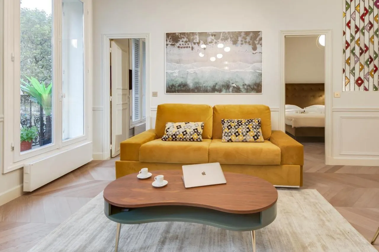 Stylish 2bd House In Central By Guestready * Paryż