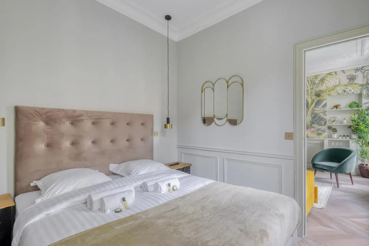 Stylish 2bd House In Central By Guestready פריז